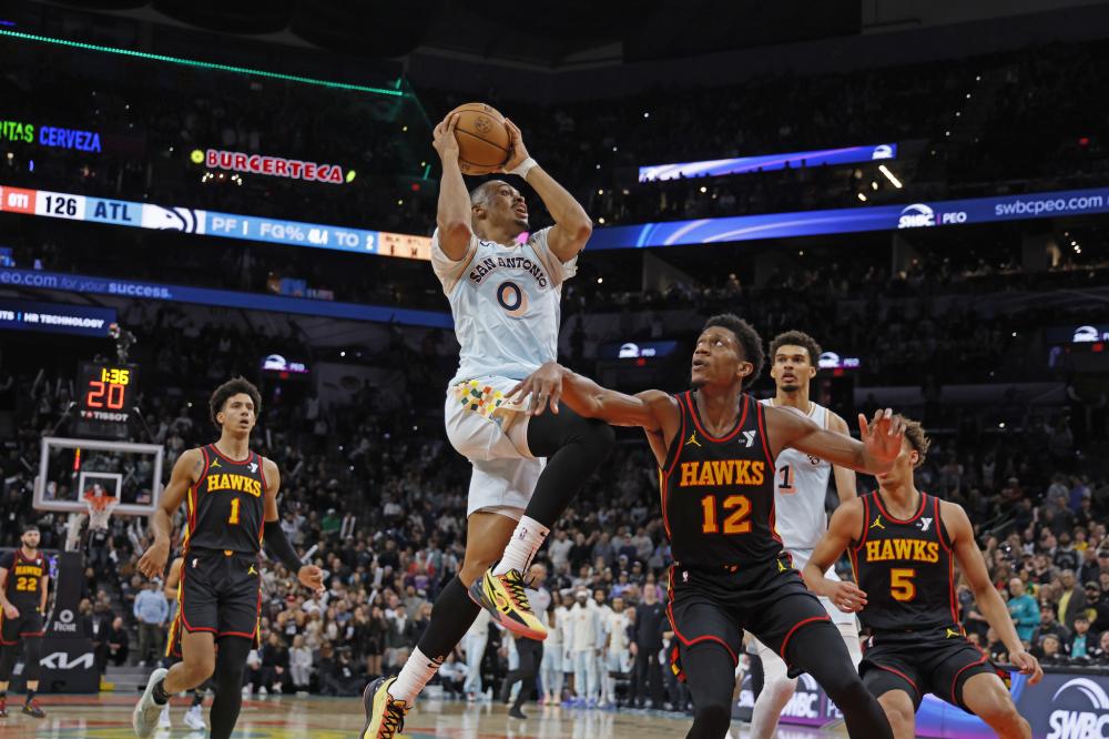 万英镑的费 万英镑的费