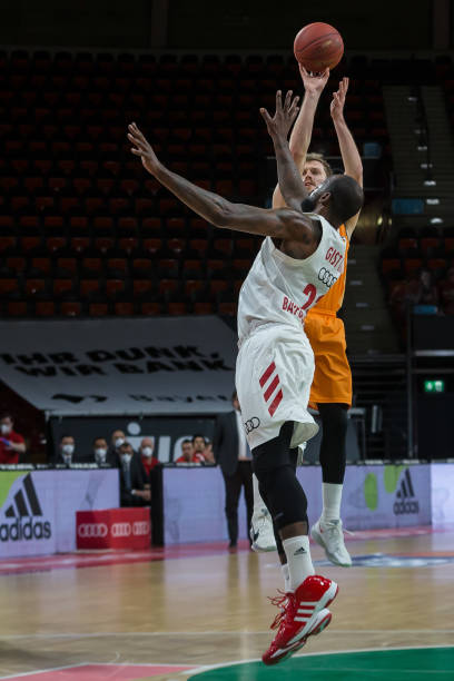 速滑比赛中 速滑比赛中