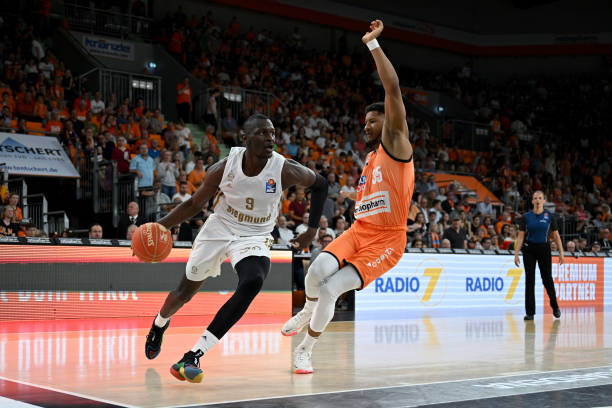 再次展示了 再次展示了