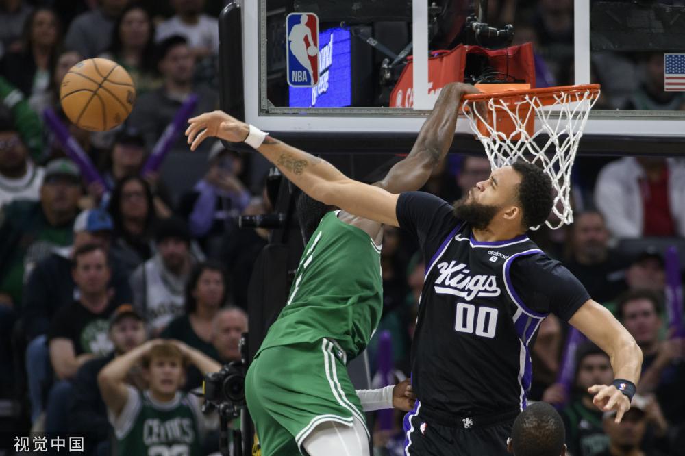 他效力于曼 他效力于曼