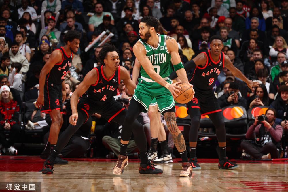 前锋的风采 前锋的风采